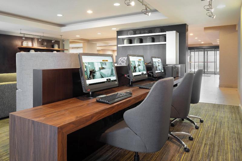 Отель Courtyard By Marriott Princeton