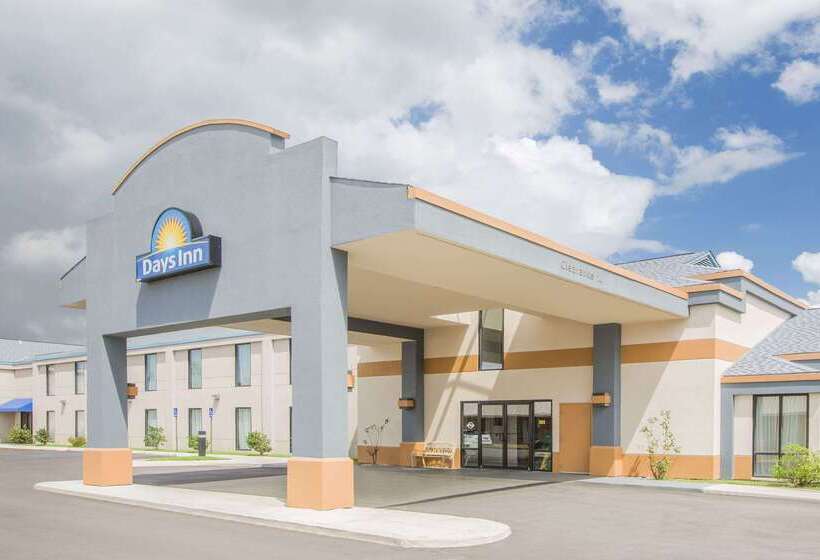 בית מלון כפרי Days Inn By Wyndham Hattiesburg Ms