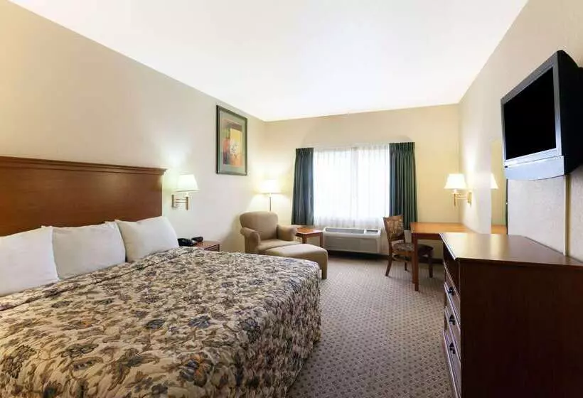 هتل Days Inn By Wyndham San Antonio At Palo Alto