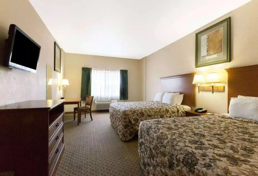 هتل Days Inn By Wyndham San Antonio At Palo Alto