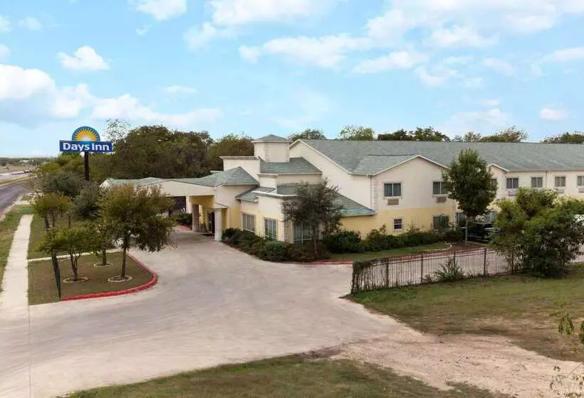 هتل Days Inn By Wyndham San Antonio At Palo Alto