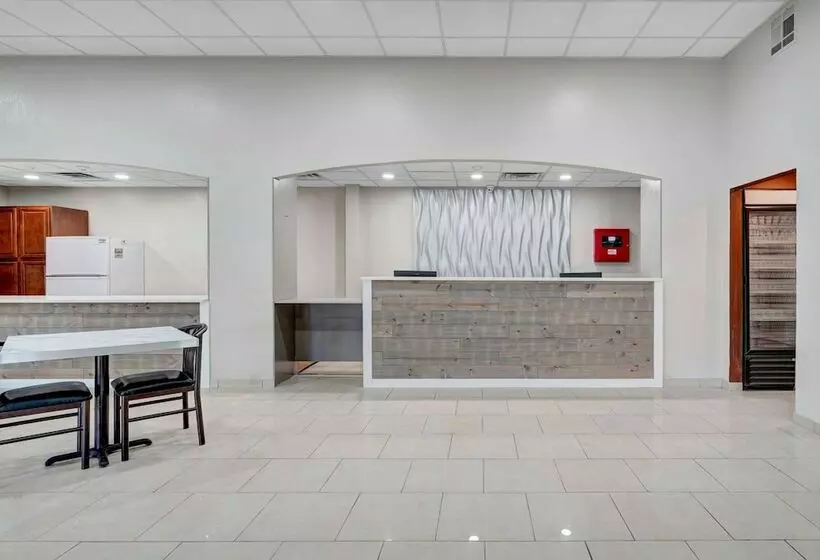 Hôtel Days Inn & Suites By Wyndham Niagara Falls/buffalo