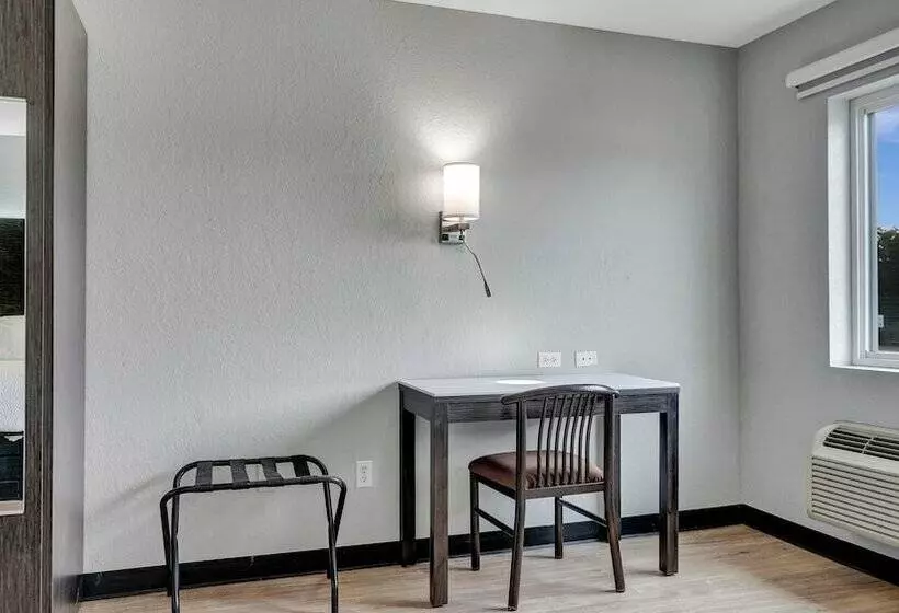 Hôtel Days Inn & Suites By Wyndham Niagara Falls/buffalo