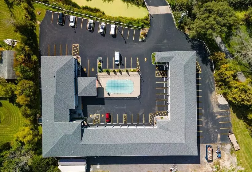 Hôtel Days Inn & Suites By Wyndham Niagara Falls/buffalo