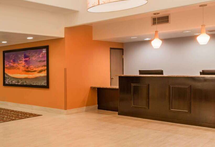 فندق Days Inn & Suites By Wyndham Tucson/marana