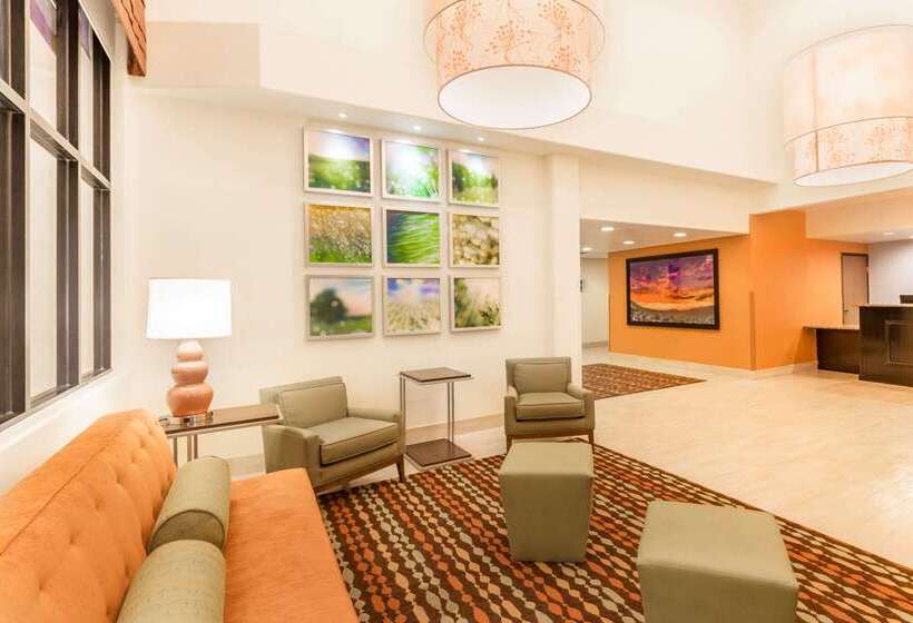 فندق Days Inn & Suites By Wyndham Tucson/marana