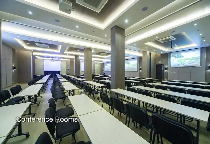 酒店 Fairways And Bluewater Boracay