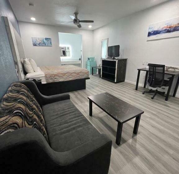 هتل Grand Villa Inn Galleria