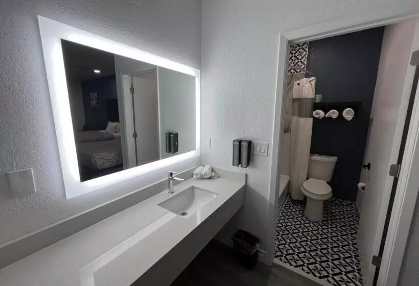 בית מלון כפרי Grand Villa Inn Galleria