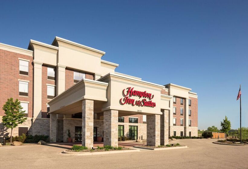 בית מלון כפרי Hampton Inn & Suites Grafton