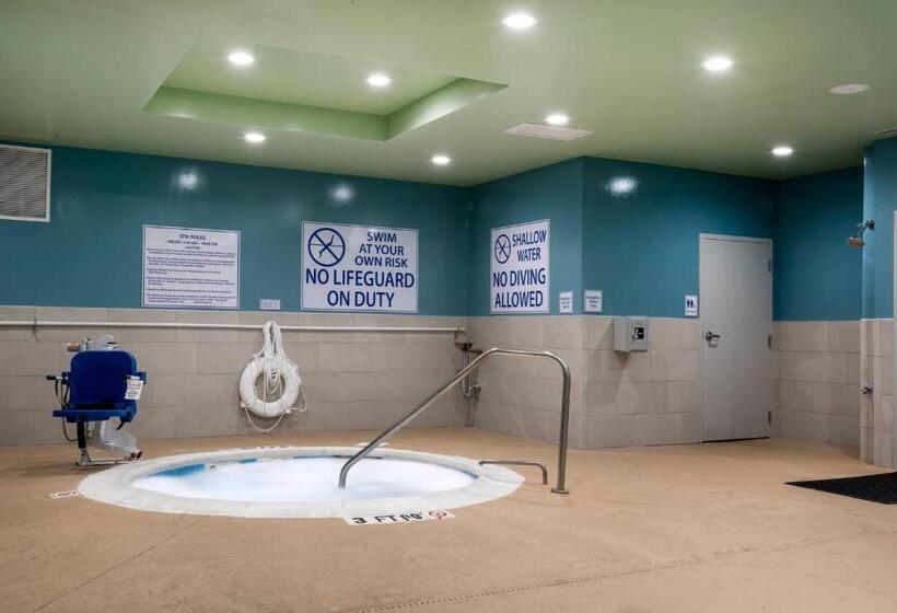 בית מלון כפרי Holiday Inn Express & Suites Florence I 95 & I 20 Civic Ctr, An Ihg