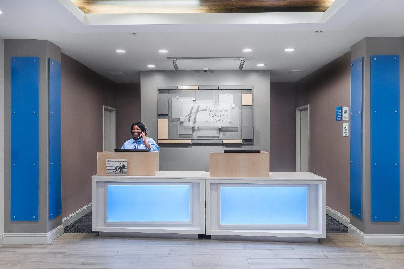 בית מלון כפרי Holiday Inn Express & Suites Florence I 95 & I 20 Civic Ctr, An Ihg