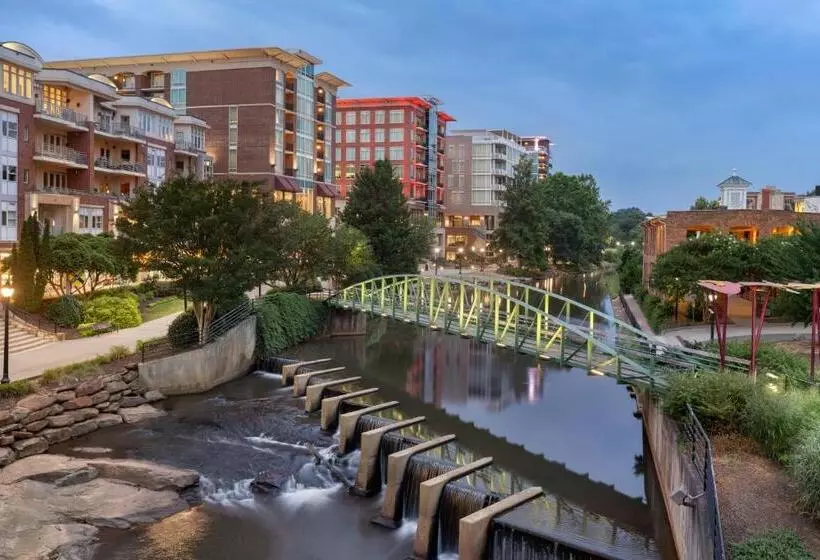 Hotel Holiday Inn Express & Suites Greenville Downtown, An Ihg