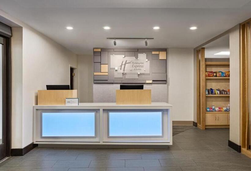 فندق Holiday Inn Express & Suites Greenville Downtown, An Ihg