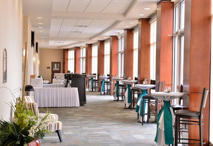 فندق Holiday Inn Madison At The American Center, An Ihg