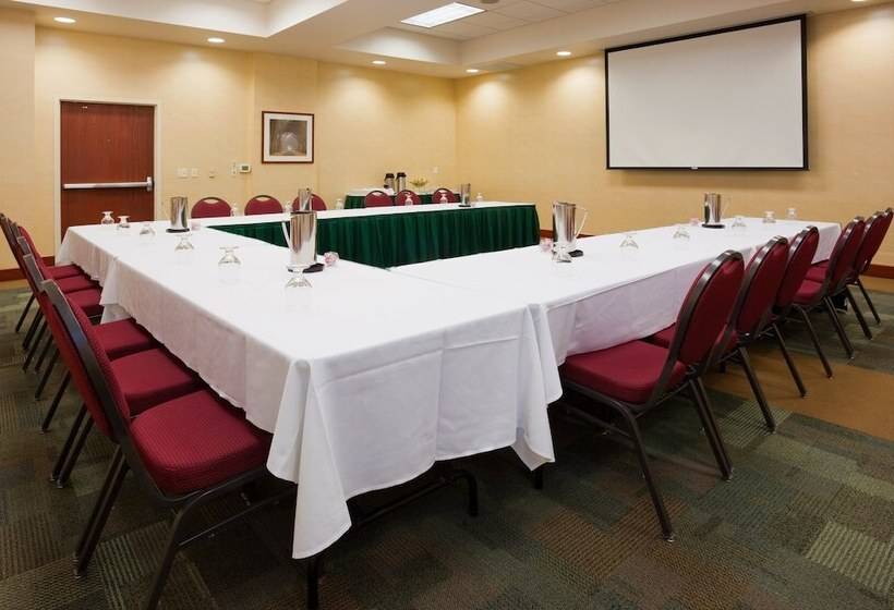 فندق Holiday Inn Madison At The American Center, An Ihg