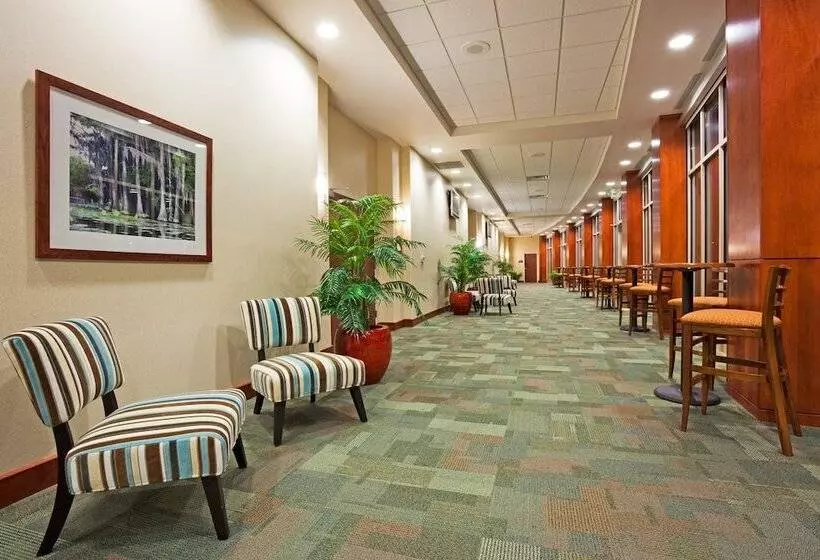 Hotelli Holiday Inn Madison At The American Center, An Ihg