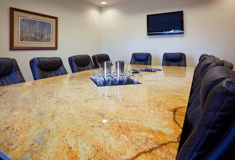 فندق Holiday Inn Madison At The American Center, An Ihg