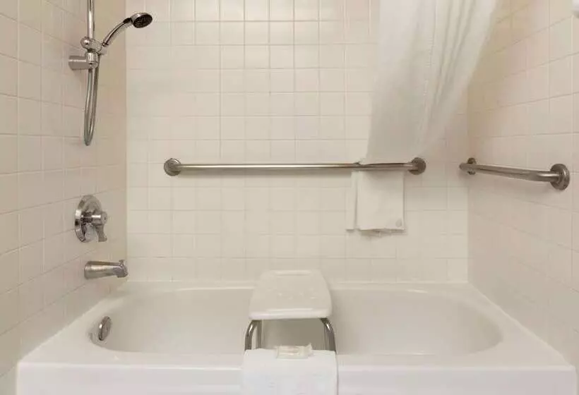 호텔 Ramada By Wyndham Moses Lake