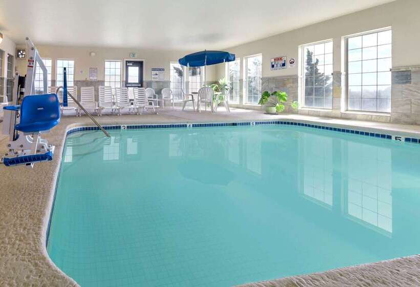 בית מלון כפרי Ramada By Wyndham Moses Lake