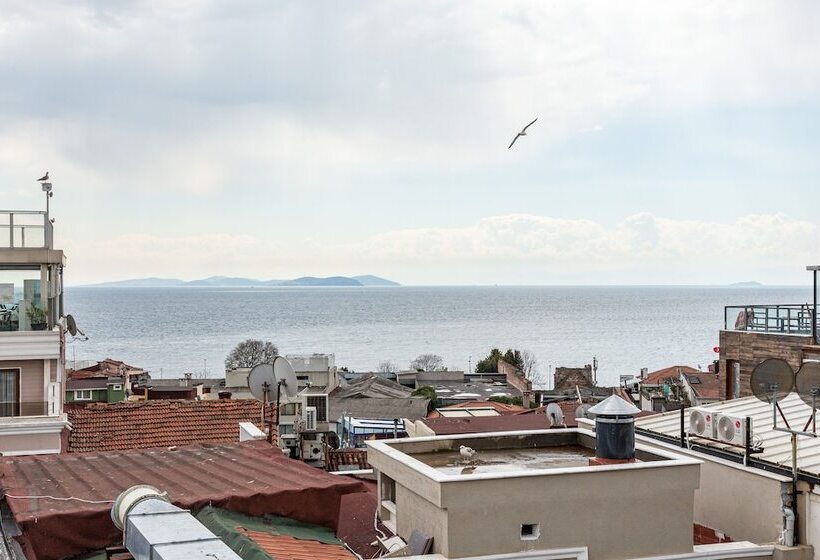 Seraglio Hotel & Suites