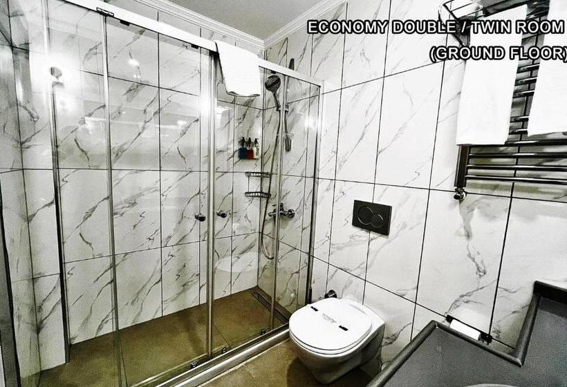 Seraglio Hotel & Suites