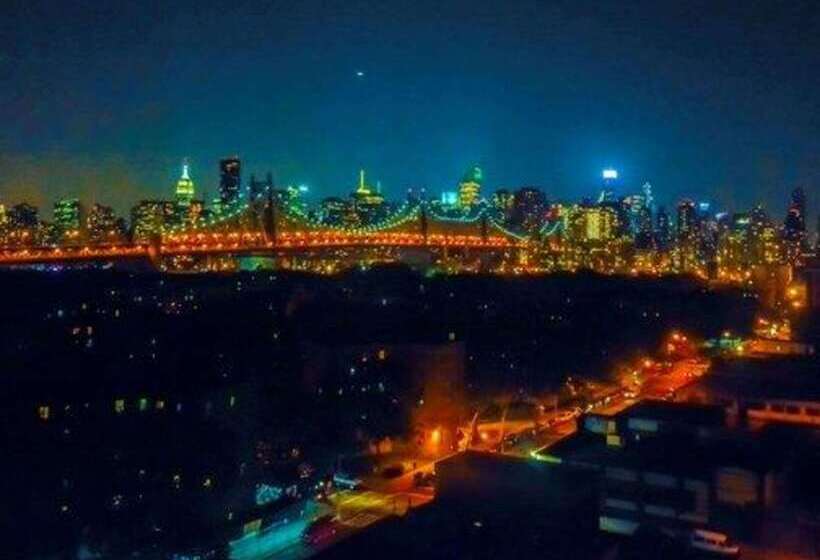 Отель Sleep Inn Long Island City  Manhattan View