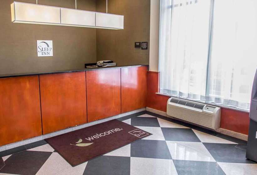 Отель Sleep Inn Long Island City  Manhattan View