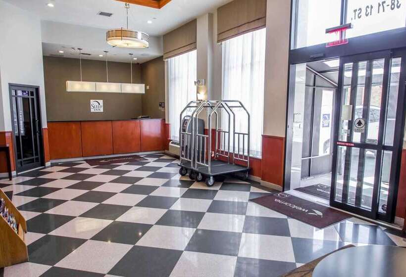 Отель Sleep Inn Long Island City  Manhattan View