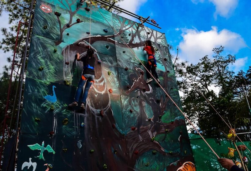 酒店 The Manor At Camp John Hay