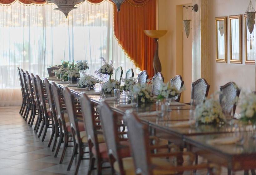 酒店 The Peacock Garden