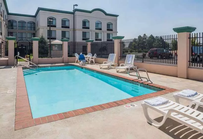 호텔 Wingate By Wyndham Spokane Airport