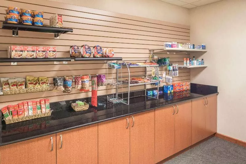 호텔 Wingate By Wyndham Spokane Airport