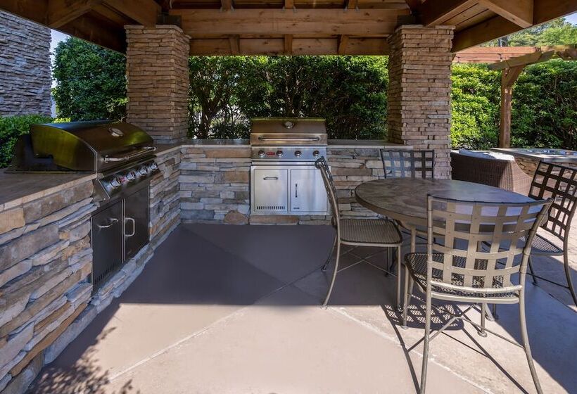 Staybridge Suites Wilmington East, An Ihg