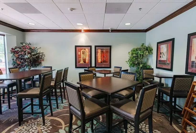 Staybridge Suites Wilmington East, An Ihg
