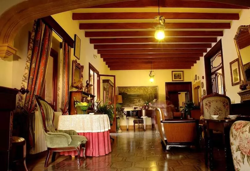 Aumallia Hotel & Spa