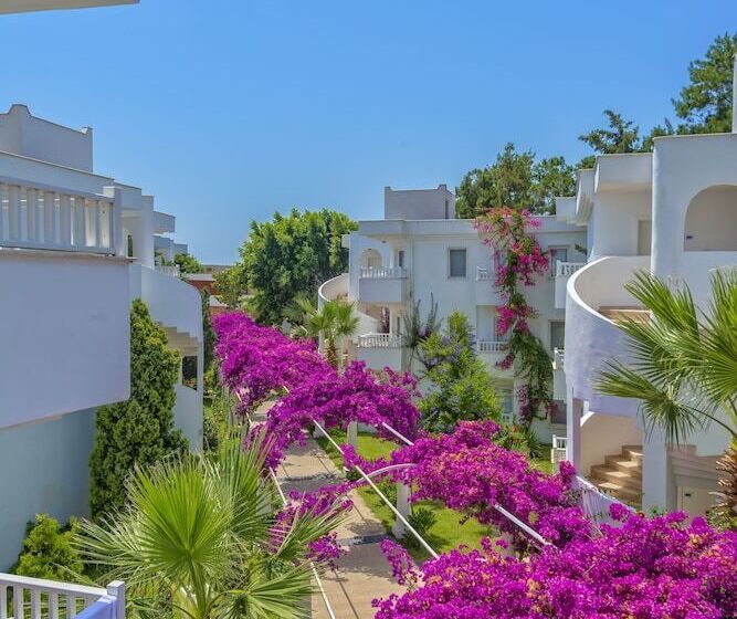 فندق Bendis Beach