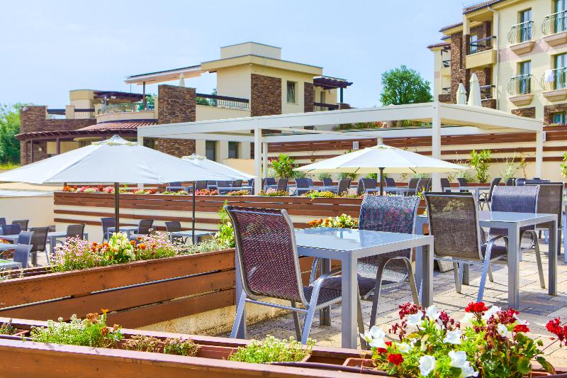 فندق Blue Waves Resort