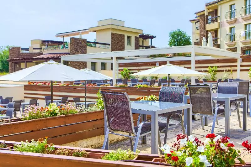 Hotel Blue Waves Resort