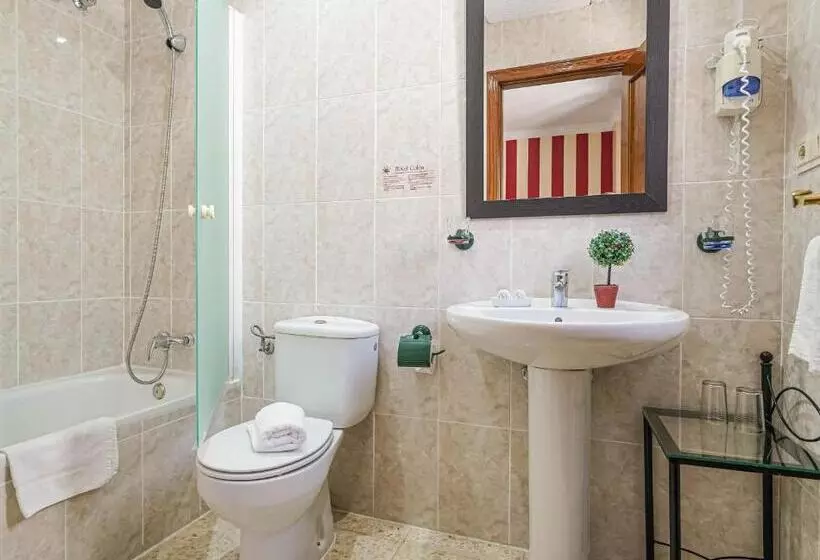 בית מלון כפרי Colon