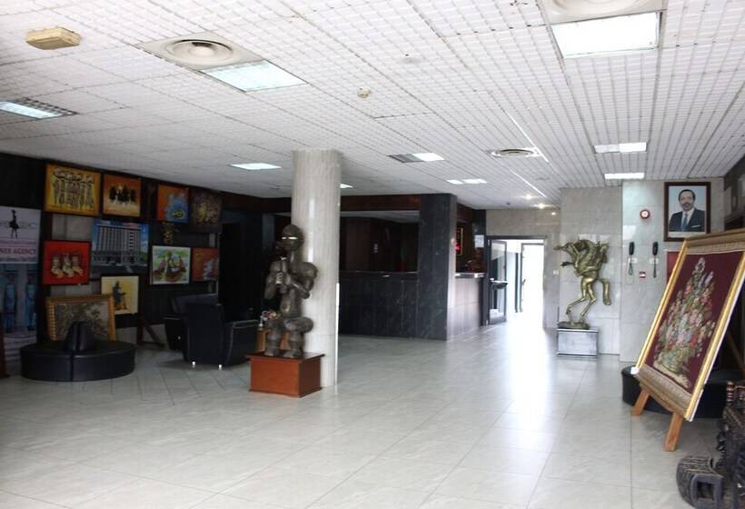 호텔 Franco Yaounde