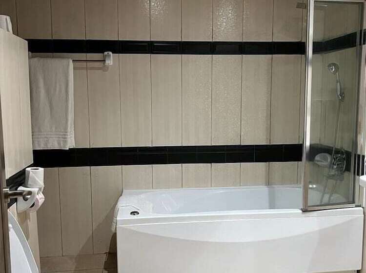 호텔 Franco Yaounde