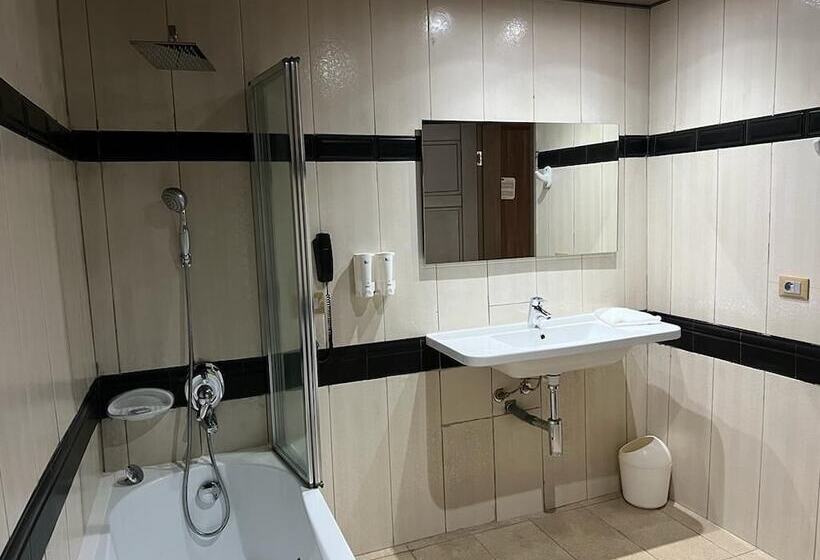 호텔 Franco Yaounde