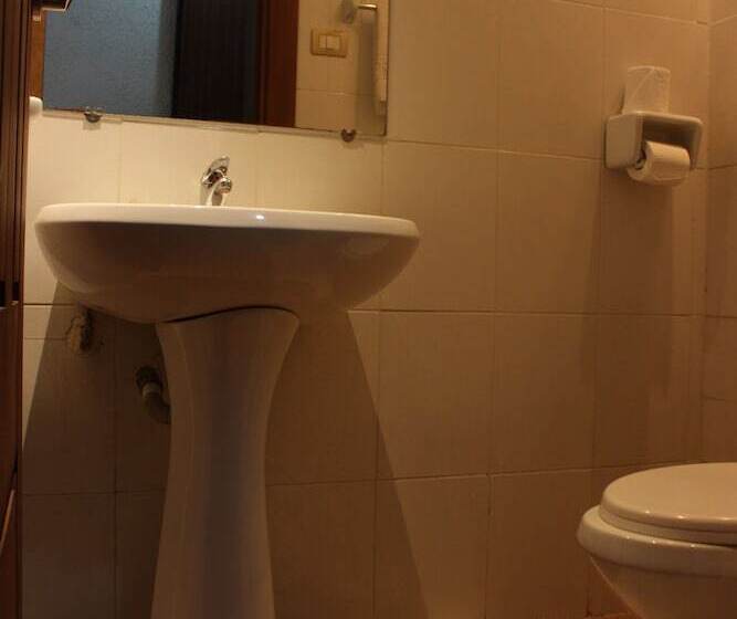 호텔 Franco Yaounde