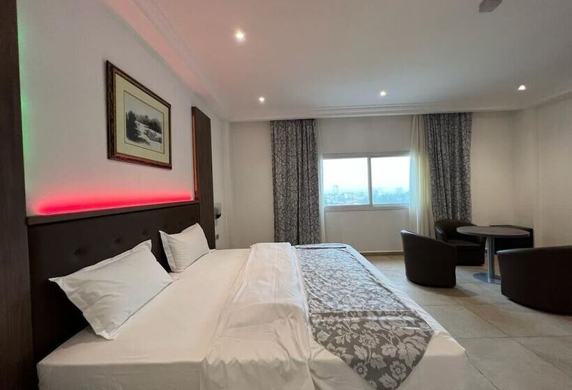 호텔 Franco Yaounde