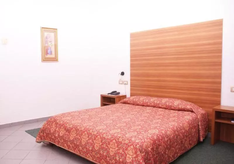 호텔 Franco Yaounde