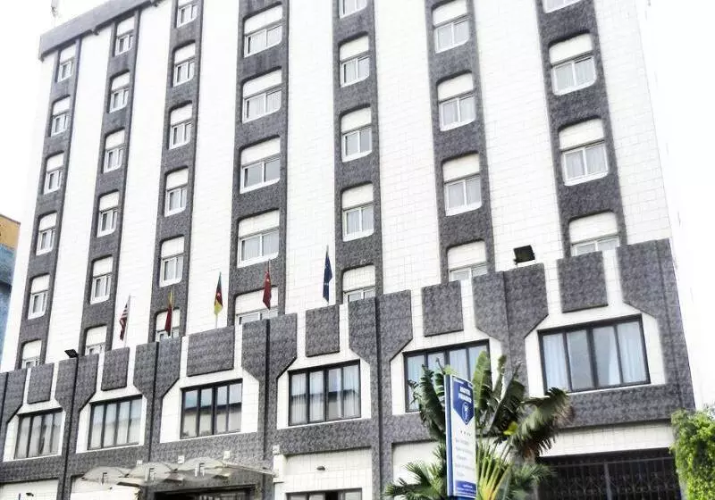 호텔 Franco Yaounde