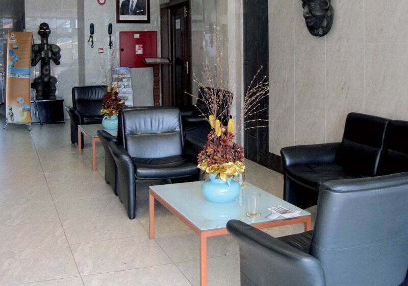 호텔 Franco Yaounde