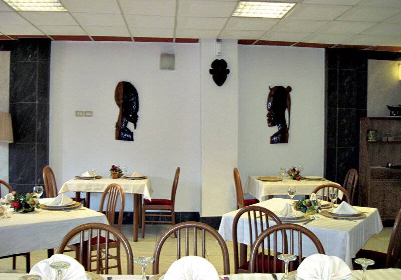 호텔 Franco Yaounde