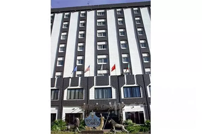 호텔 Franco Yaounde